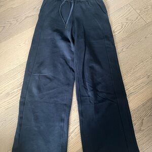 Lululemon scuba wide leg pants